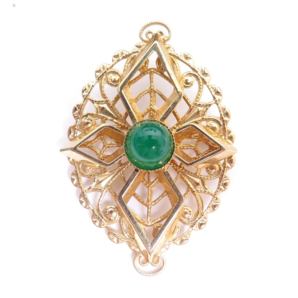 Vintage Sarah Coventry Gold Tone Green Cabochon Filigree Brooch Pin Signed